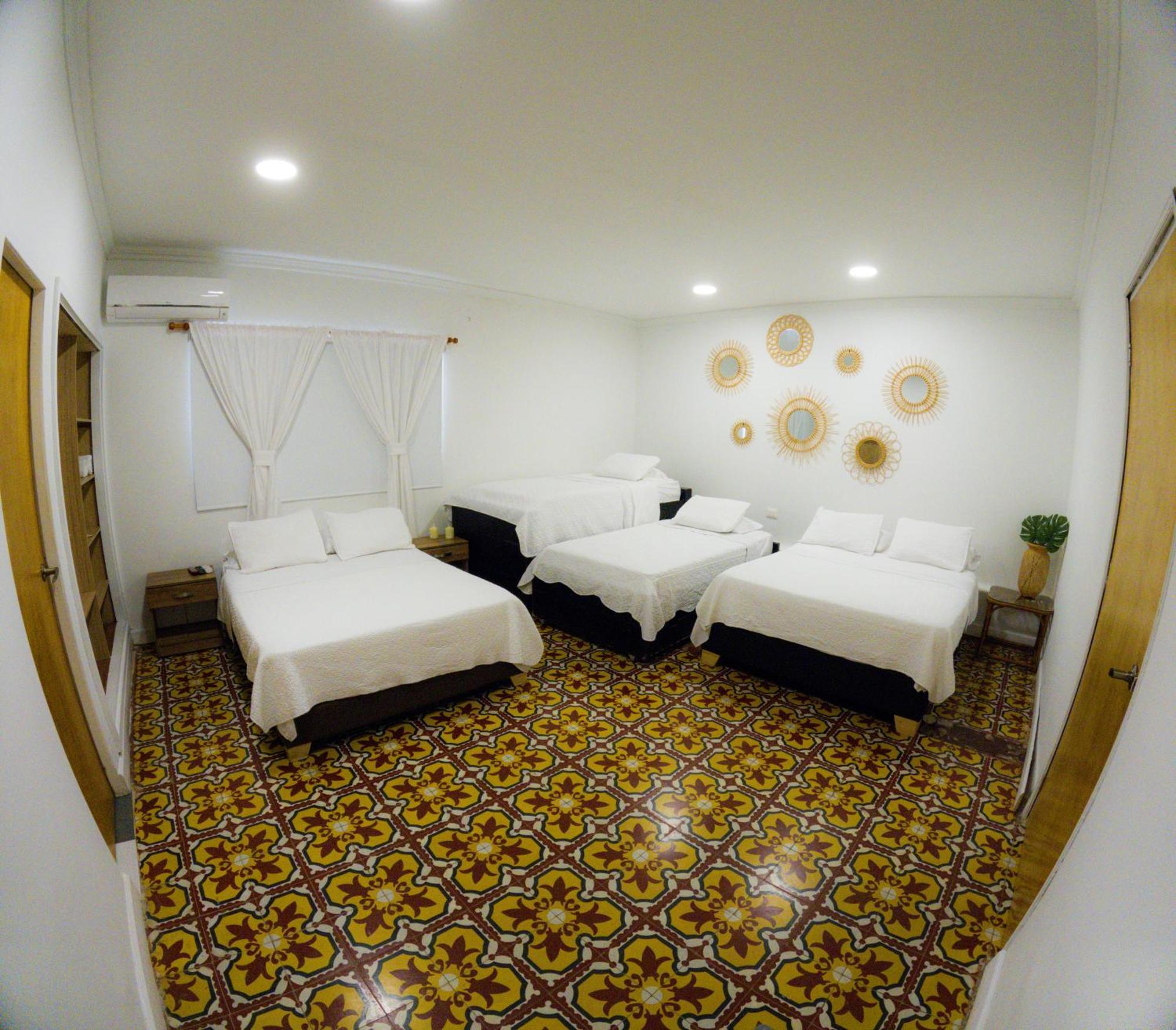 Puesta Del Sol Guest House ซานอันเดรส ภายนอก รูปภาพ